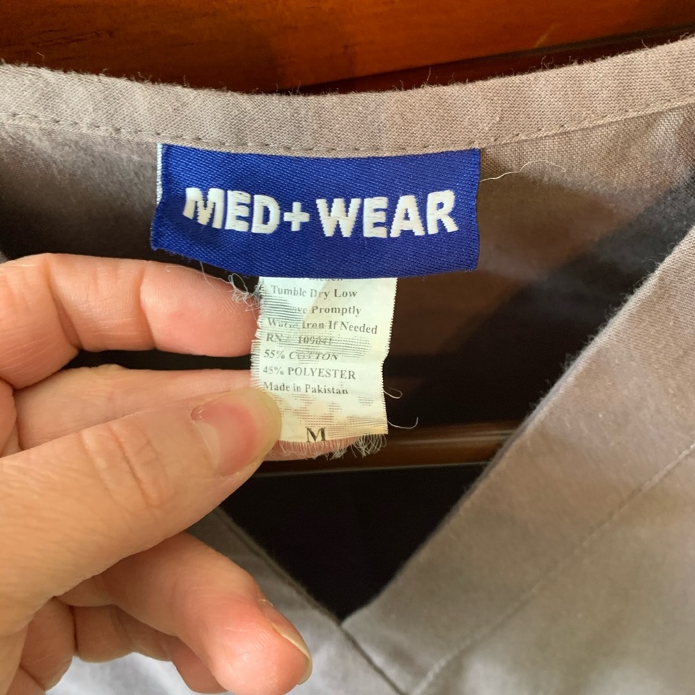 Scrub top - Picture 2 of 2